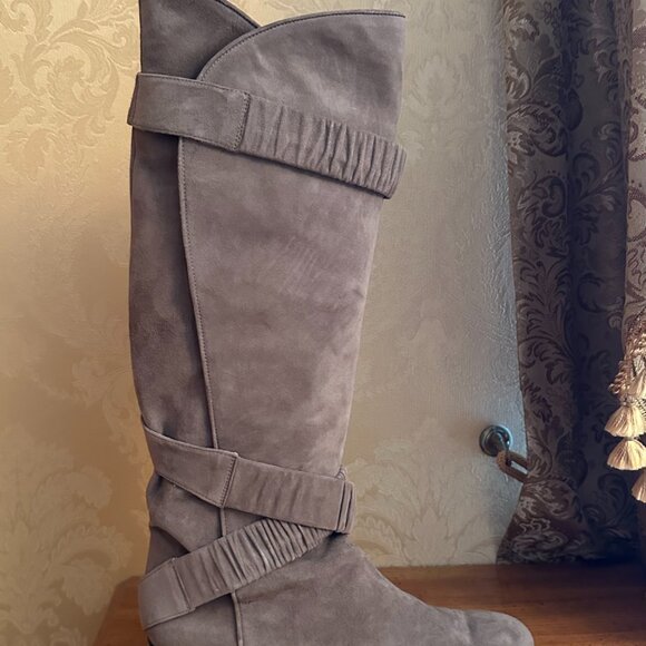 TE CASAN NY Limited Edition Beige Suede Knee-High Boots Size EU 39/ US 8.5 - Picture 2 of 9